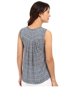Топ Lucky Brand
