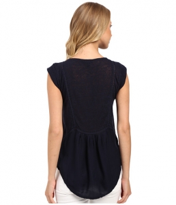 Топ Lucky Brand